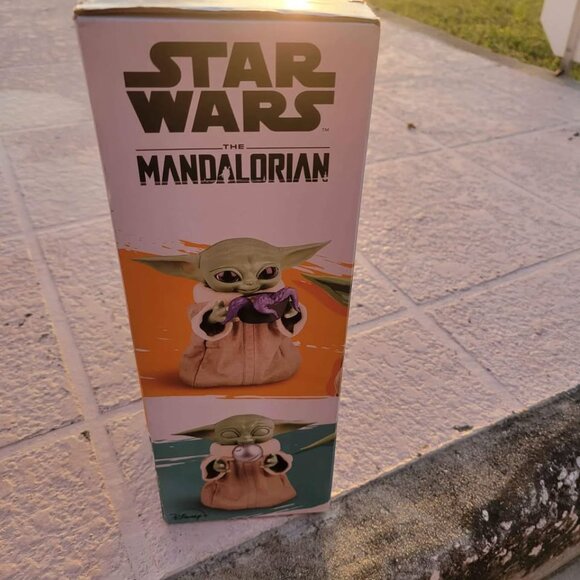 Galatic Snackin' Grogu - Picture 4 of 4